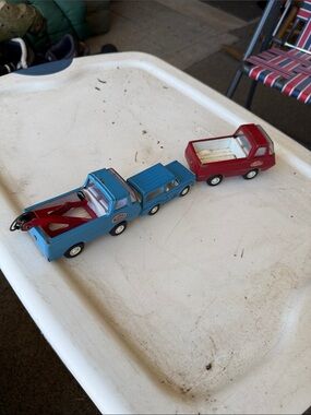 Tonka Blue Metal Tow Truck with Attached Trailer and Red Pickup